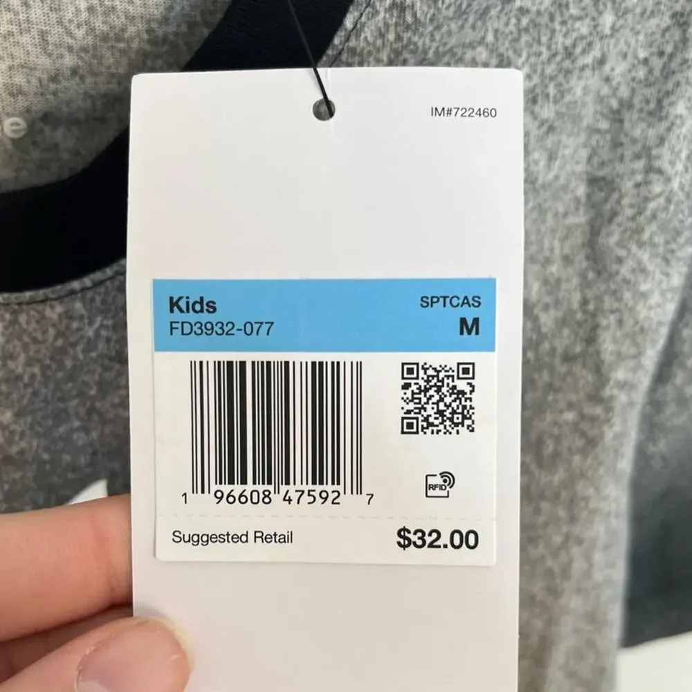 Nike Kids Short Sleeve T Shirt Size Medium